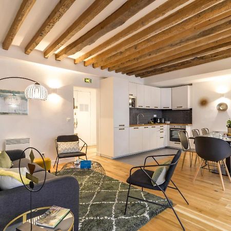 Apartemen 78 m² dengan 3 kamar tidur dan 1 kamar mandi pribadi di 8th - Champs Elysees Paris Bagian luar foto