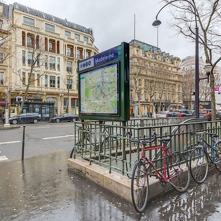 Apartemen 78 m² dengan 3 kamar tidur dan 1 kamar mandi pribadi di 8th - Champs Elysees Paris Bagian luar foto