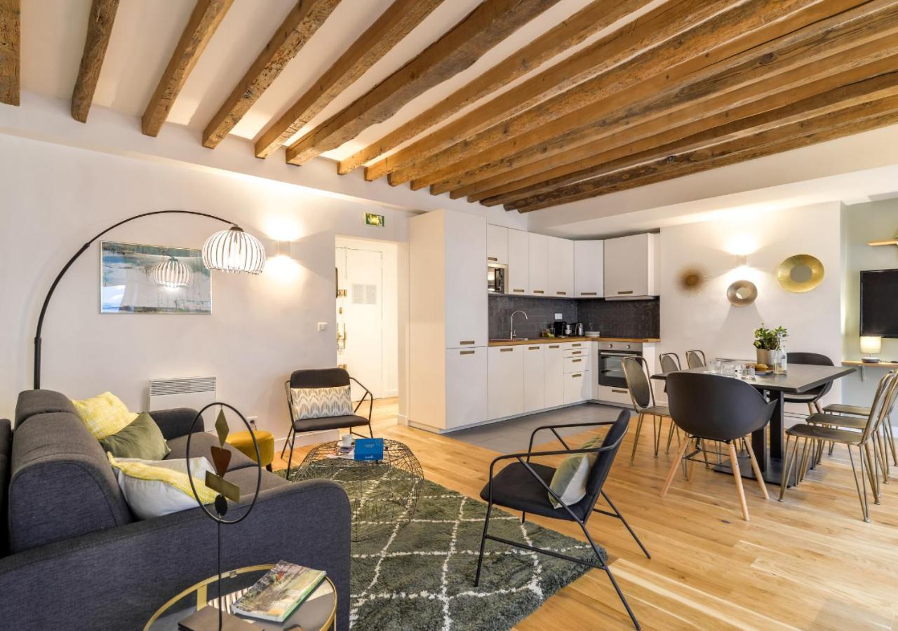 Apartemen 78 m² dengan 3 kamar tidur dan 1 kamar mandi pribadi di 8th - Champs Elysees Paris Bagian luar foto