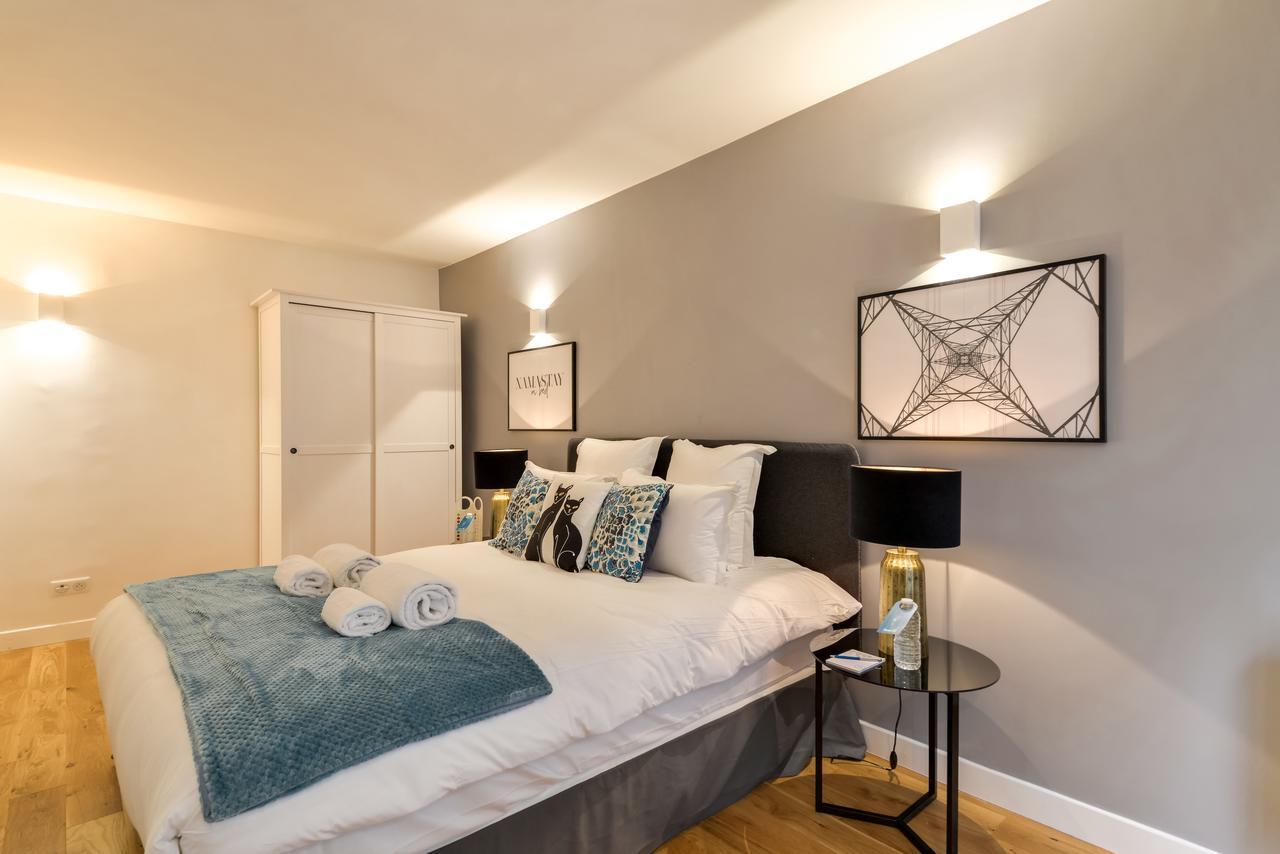 Apartemen 78 m² dengan 3 kamar tidur dan 1 kamar mandi pribadi di 8th - Champs Elysees Paris Bagian luar foto