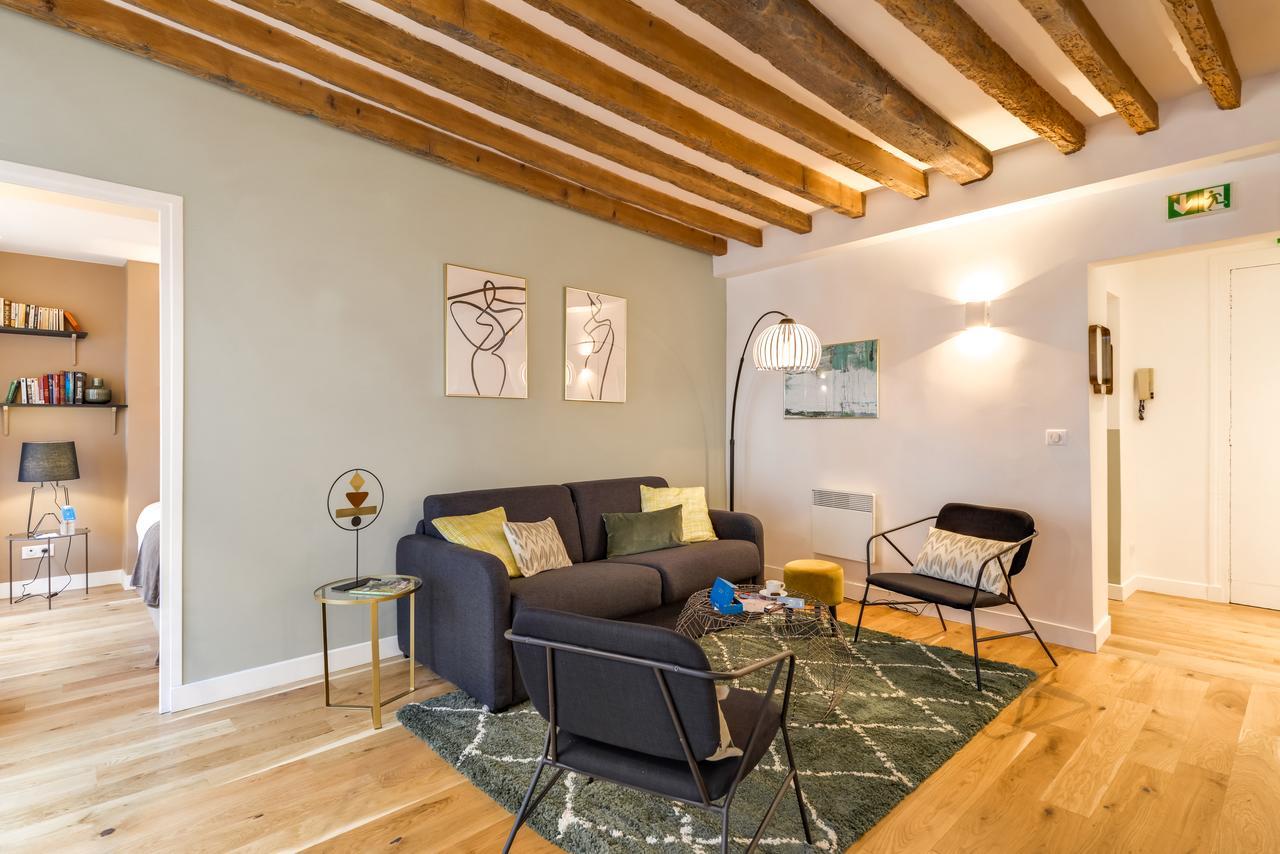Apartemen 78 m² dengan 3 kamar tidur dan 1 kamar mandi pribadi di 8th - Champs Elysees Paris Bagian luar foto